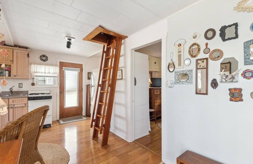 Stone Harbor House | Charming Coastal Cottage, In Stone Harbor, Two Blocks From The Beach!