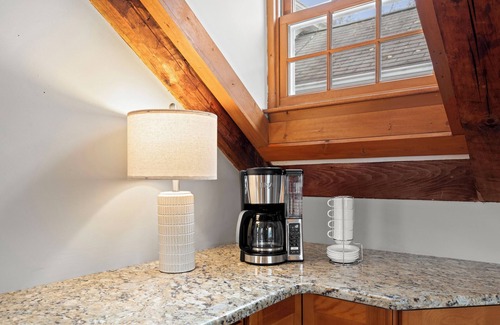Sandwich House | Charming Coastal Duplex in heart of Sandwich
