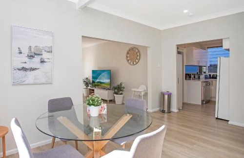Umina Beach Apartment | Charming coastal retreat