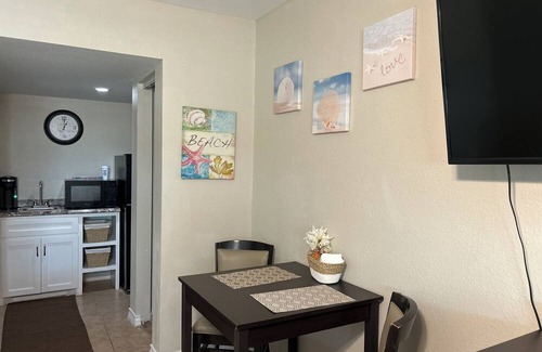 Fulton Condo | Charming condo in tranquil Rockport-Fulton with waterfront view, a quiet retreat