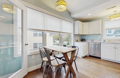 Ogunquit - Wells Condo | Charming condo with outdoor pool, private washer/dryer, partial estuary view