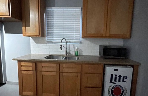 Downtown Los Angeles Apartment | Charming Converted Garage Studio in the Heart of Downtown LA