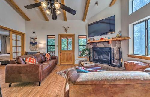 Bear Park House | Charming Coppertop Cloudcroft Cabin 3 Mi to Ski