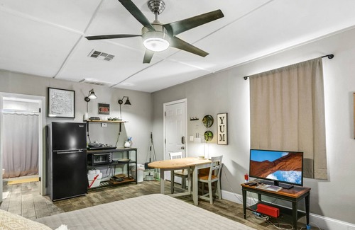 Coronado Apartment | Charming Coronado Casita : Downtown PHX *Hottub&AC