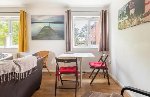 Staple Hill Apartment | Charming Cosy Coach House in Fishponds Bristol