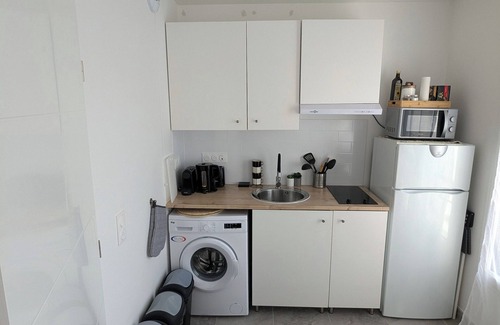 Ferrieres-en-Brie Apartment | Charming, cosy studio