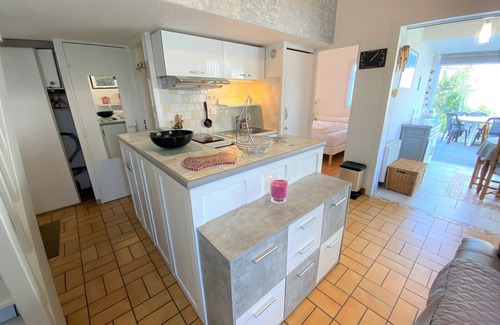 La Tranche-sur-Mer House | Charming Cottage with Garden, Near Beach & Town - La Tranche-sur-Mer