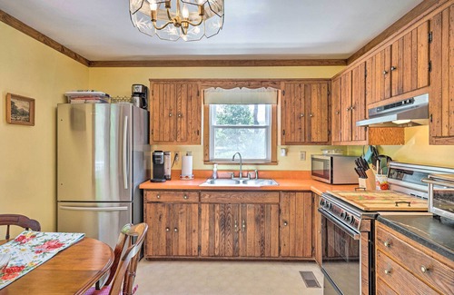 Nellysford Cottage | Charming Cottage < 10 Mi to Wineries & Skiing!