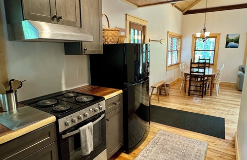 Mount Desert Cottage | Charming Cottage at Pretty Pond