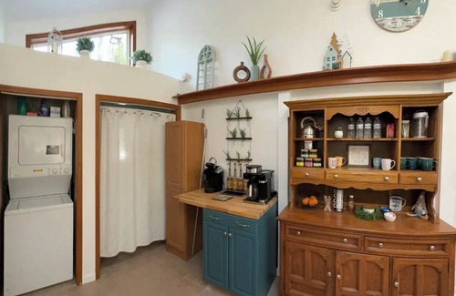 Friendship House | Charming cottage by Castle Rock