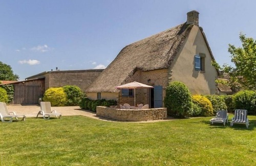 Saint-Lyphard Cottage | Charming Cottage in Brière Park with Large Garden, Terrace, and Family Amenities
