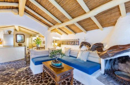 San Pantaleo House | Charming Cottage Il Glicine a San Pantaleo