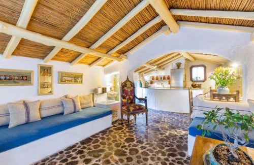 San Pantaleo House | Charming Cottage Il Glicine a San Pantaleo
