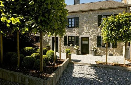 Gimnee House | Charming cottage in a farm with views, cleaning included