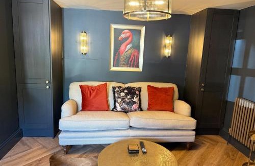Christchurch House | Charming Cottage in heart of town