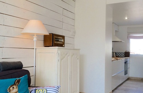 Asnelles House | Charming cottage in Normandy 500m from the sea and D-Day