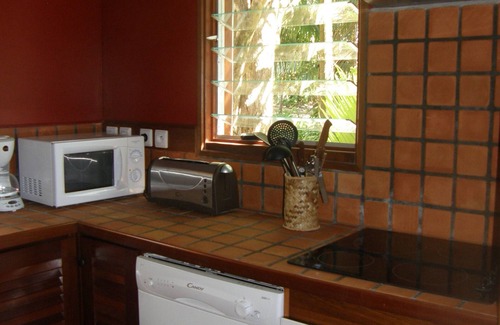 Sainte-Rose Cottage | Charming cottage in Sainte-Rose, Creole garden, Wifi