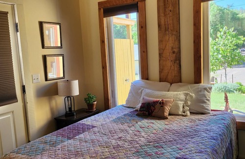 Lewis Cottage | Charming Cottage in the Town of Dolores