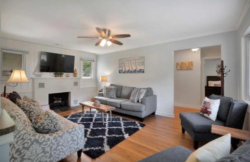 Jamesport House | Charming Cottage in The Heart of the North Fork