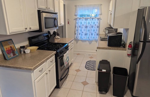 Somers Point House | Charming cottage located in the historic district of Somers Point.