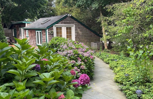 Sag Harbor Cottage | Charming Cottage located 5 minutes from Sag Harbor Village.