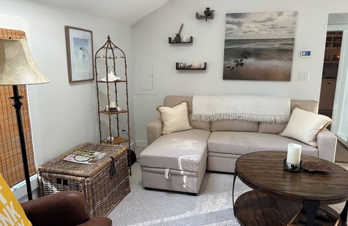 Sag Harbor Cottage | Charming Cottage located 5 minutes from Sag Harbor Village.