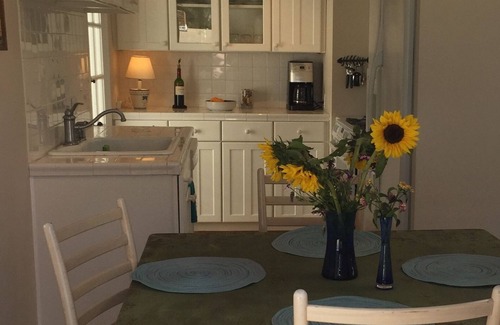 Laguna Beach Cottage | Charming Cottage Near the Beach In the Heart of Laguna Village
