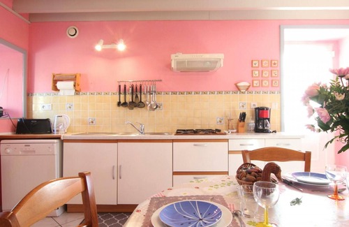 Picauville Cottage | Charming Cottage near D-Day Beaches, Fireplace, WiFi, Baby Equipment, Pets Welcome
