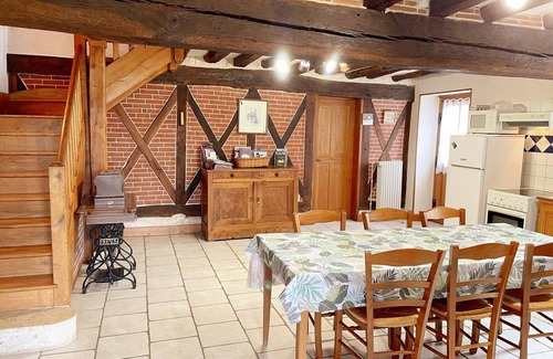 Fresnes Cottage | Charming Cottage Near Castles, Garden, Bikes, WiFi, Pet-Friendly