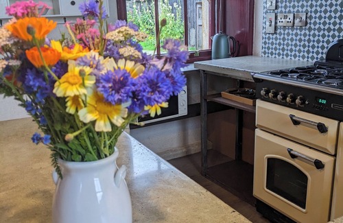 Slane Cottage | Charming cottage on the River Boyne,Fishing ,Kayaking,World Heritage sites