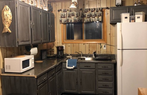Ingalls Cottage | Charming Cottage Perfect for Relaxing!