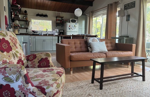 Indian Neck Heights Cottage | Charming cottage tucked away in the woods, convenient to ponds, town, ocean