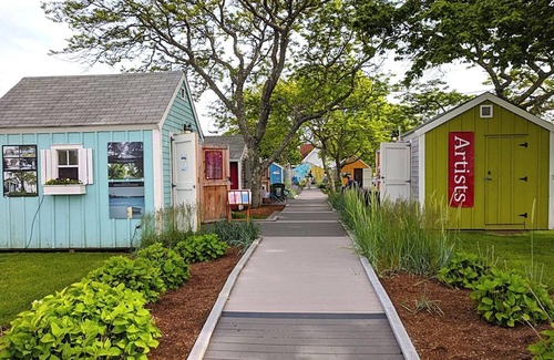 West Yarmouth House | *Charming Cottage on Ocean*Beachfront on 12 Acres*
