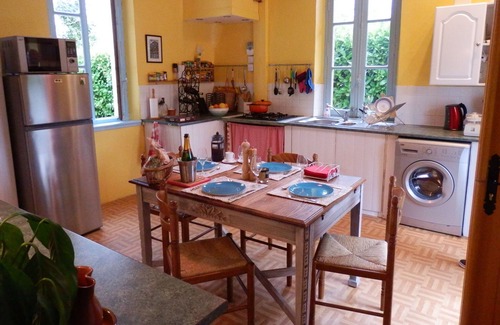 Carcassonne Cottage | Charming cottage with large pool, garden & views of Pyrénées, near Carcassonne
