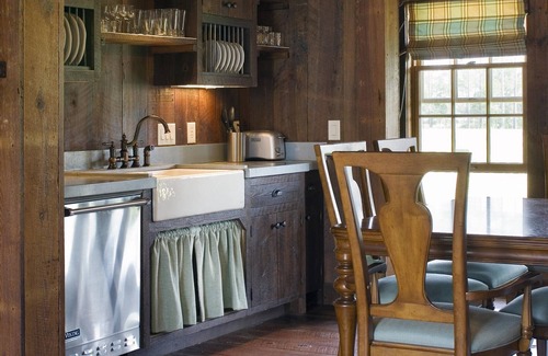 Oriental Cottage | Charming Cottage with Full Kitchen - River Dunes