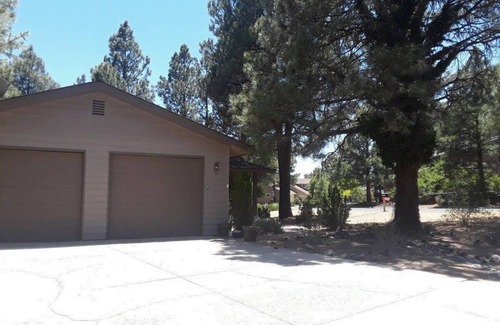 Flagstaff House | Charming Country Club home on 1/2 acre lot. 3-bed 2 ba house with 2 fireplaces.