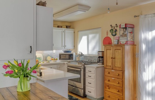 Kenwood House | Charming Country Home Nestled In Kenwood Village the heart of the wine country.