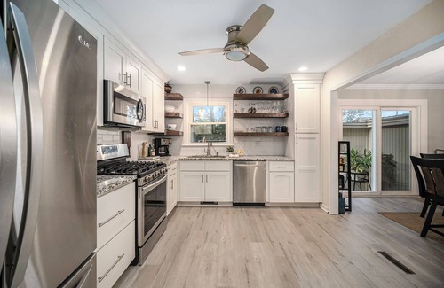 Mount Pleasant House | Charming, Cozy and Quiet townhome in Mount Pleasant Location Location Location!