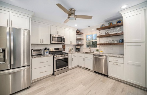 Mount Pleasant House | Charming, Cozy and Quiet townhome in Mount Pleasant Location Location Location!