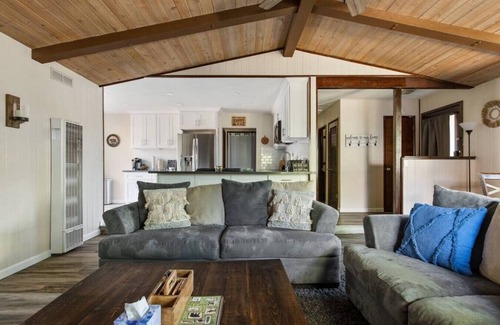 Big Bear City Cabin | Charming, cozy and rustic cabin!