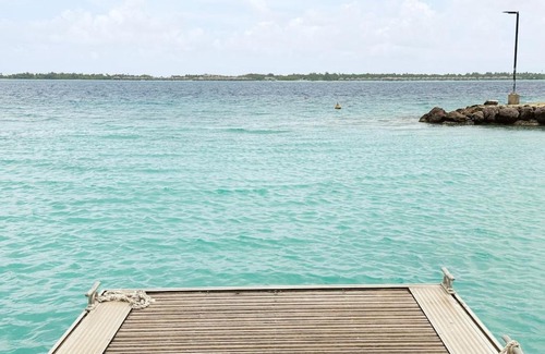 Bora Bora Apartment | Charming cozy beachfront studio with parking and wifi