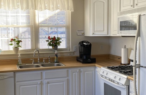 French Lick Cottage | Charming,Cozy, Cottage - French Lick Quarters - Walk Casino/Resort, Pubs, Etc