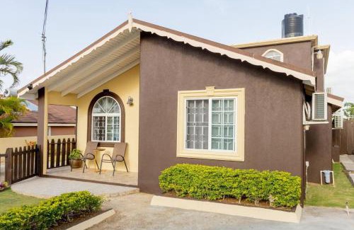 St.Bran's Burg House | Charming Deluxe 2 bedroom home