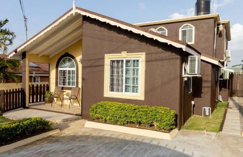 St.Bran's Burg House | Charming Deluxe 2 bedroom home