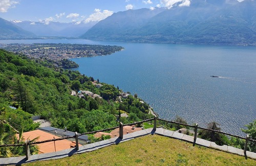 Ronco sopra Ascona House | Charming detached house on a fantastic hillside location with magnificent views