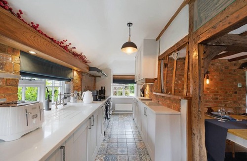 Doddington House | Charming, dog friendly countryside retreat