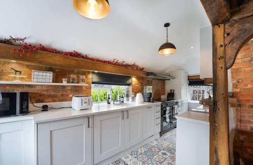 Doddington House | Charming, dog friendly countryside retreat