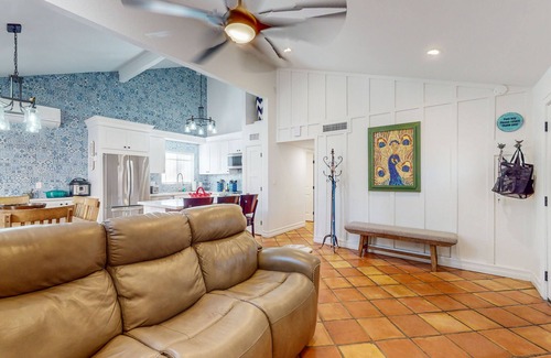 Tempe House | Charming dog-friendly townhome with 3 pools, gas grill, AC, & washer/dryer