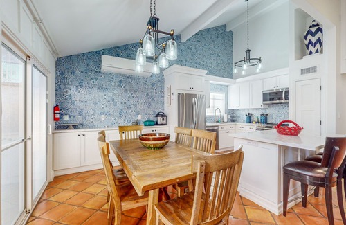 Tempe House | Charming dog-friendly townhome with 3 pools, gas grill, AC, & washer/dryer