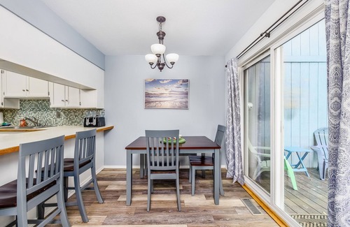 Sand Lake House | Charming dog-friendly home with a yard, grill, washer/dryer & cable